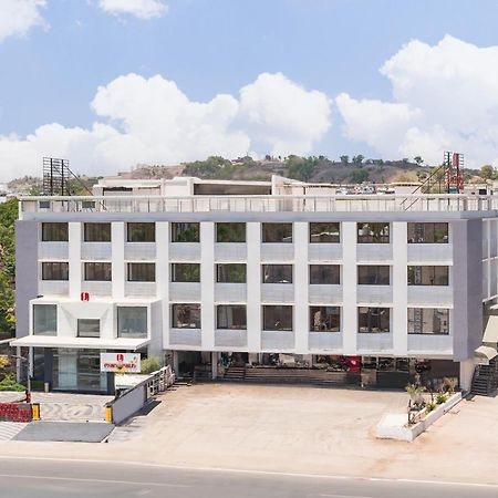 Lords Eco Inn, Ambaji Bagian luar foto