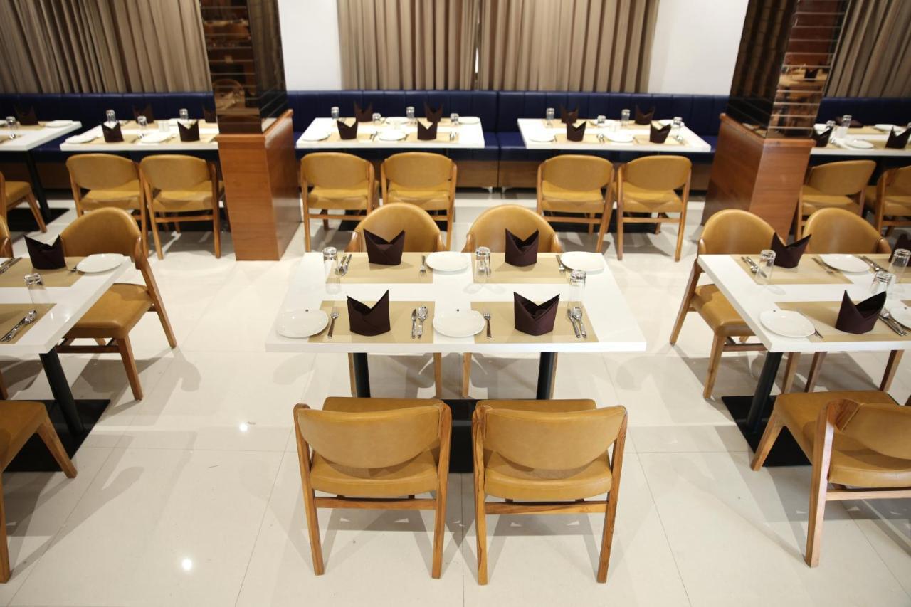 Lords Eco Inn, Ambaji Bagian luar foto