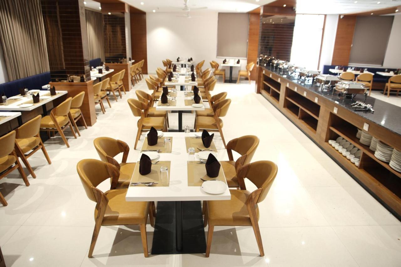 Lords Eco Inn, Ambaji Bagian luar foto