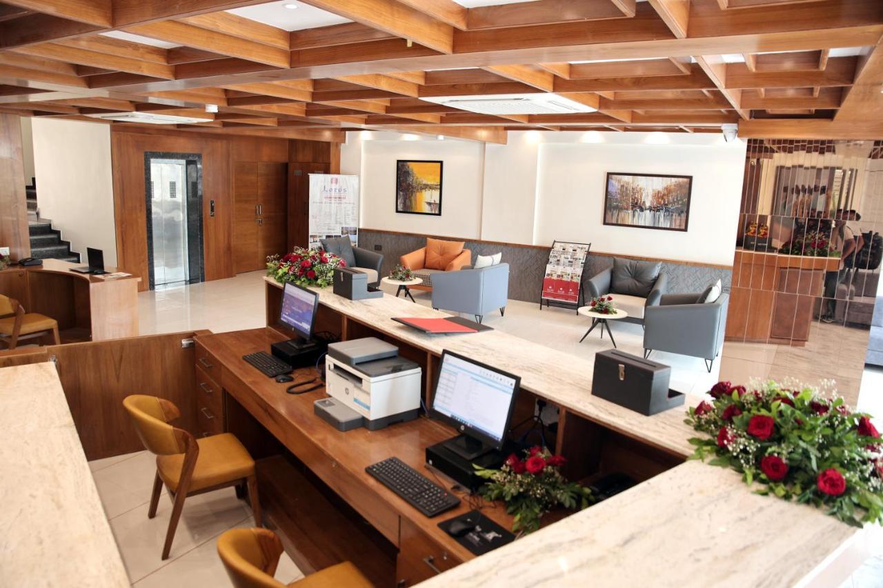 Lords Eco Inn, Ambaji Bagian luar foto