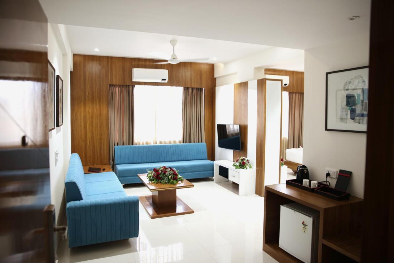 Lords Eco Inn, Ambaji Bagian luar foto