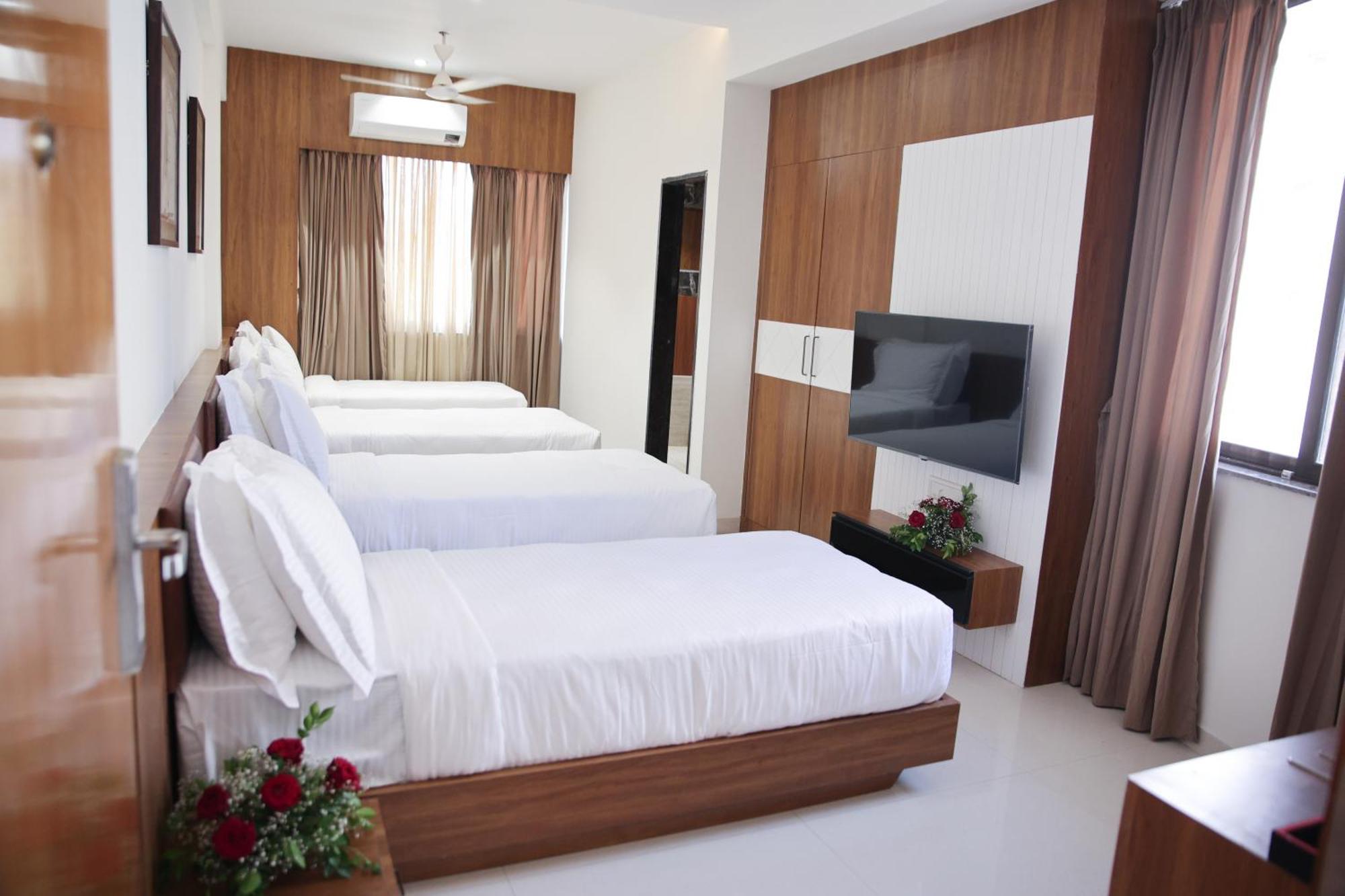 Lords Eco Inn, Ambaji Bagian luar foto